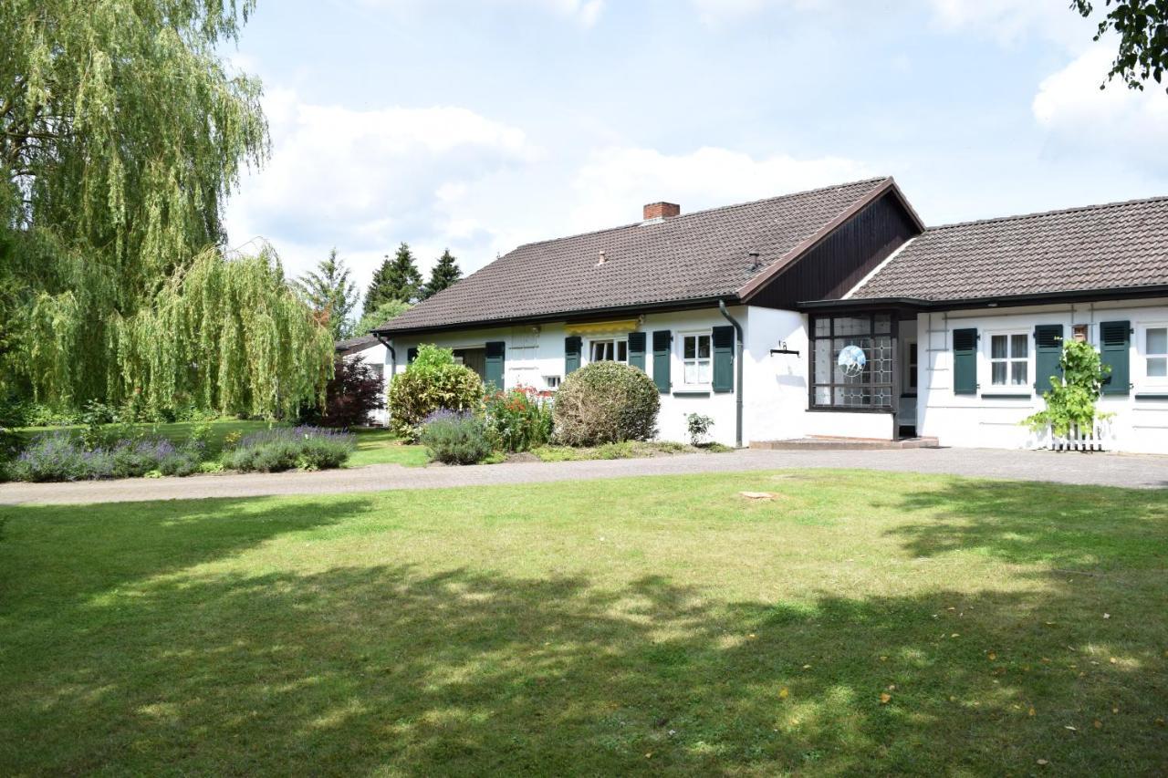Landhaus Hideaway Mit Aussenpool, Sauna Und Kamin Bosau Bagian luar foto
