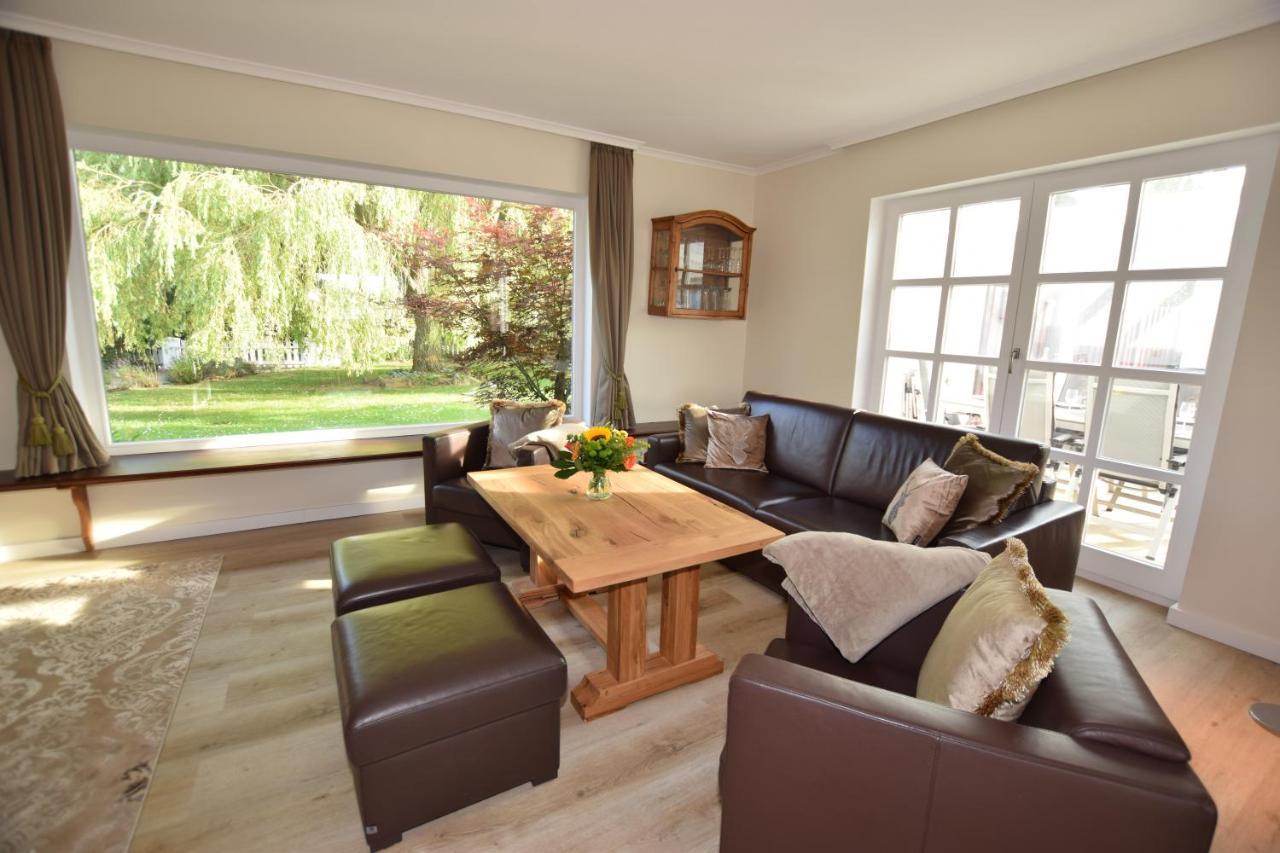 Landhaus Hideaway Mit Aussenpool, Sauna Und Kamin Bosau Bagian luar foto